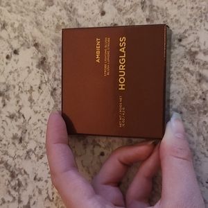 Hourglass Ambient Strobe Lighting Blush